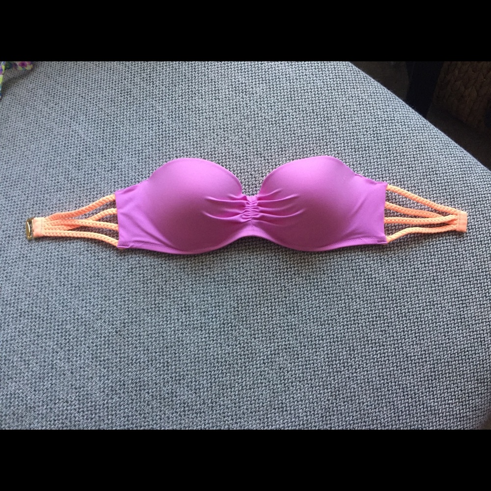 Victoria's Secret Swim Suit Top 32D